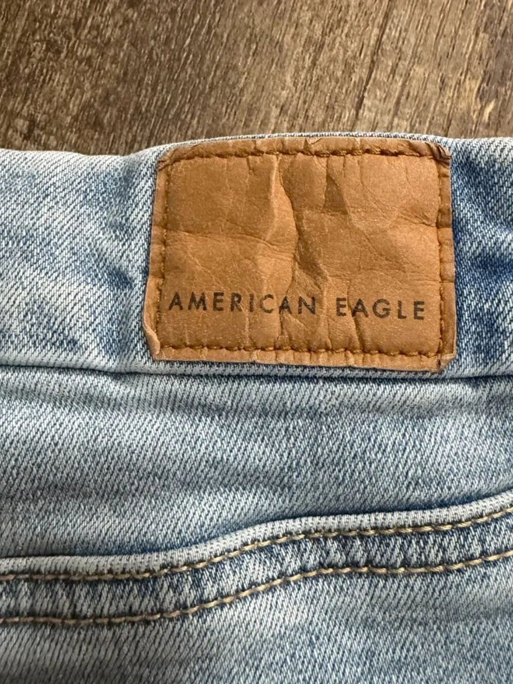 American Eagle Distressed Denim Shorts Size 10 Light Wash Super Stretch